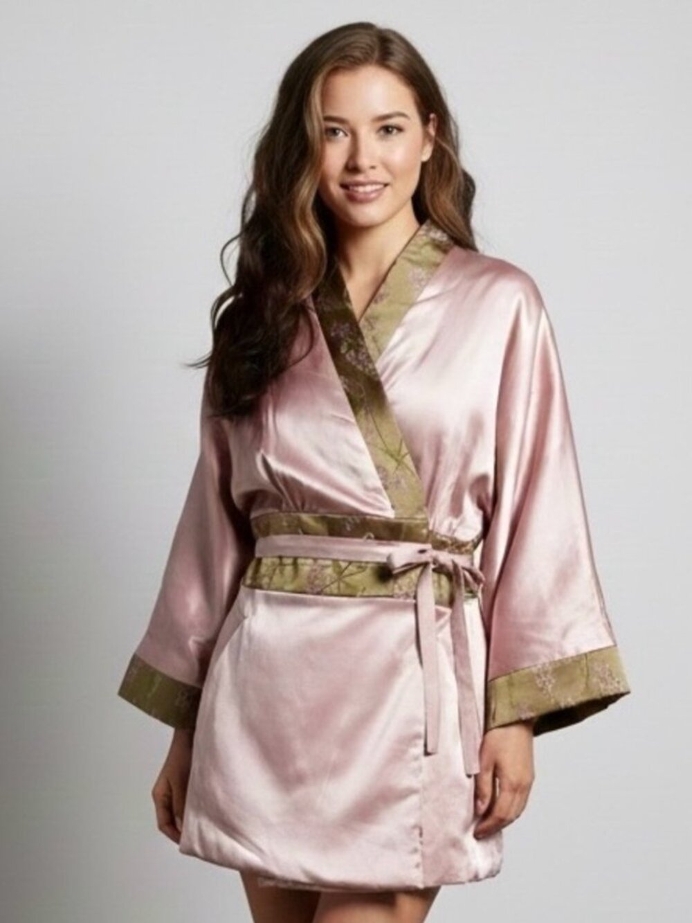 Asian-Inspired Pink Quilted Wrap Short Silk Robe - M/L